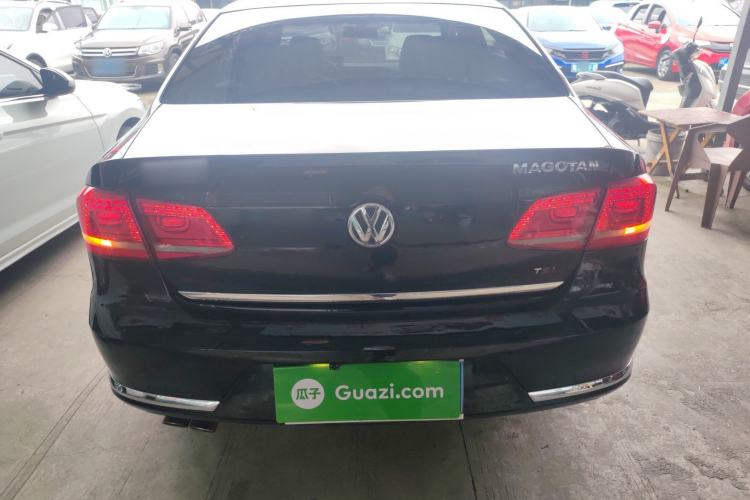 Used Volkswagen Magotan 2016 1.8TSI Luxury Comfort Model
