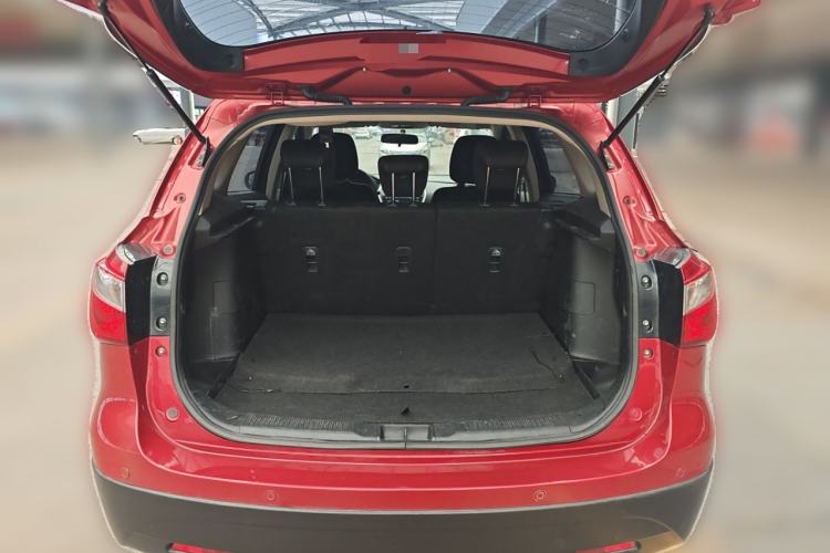 Used Suzuki S-Cross 2015 1.6L Manual Two-Wheel Drive Entry Model
