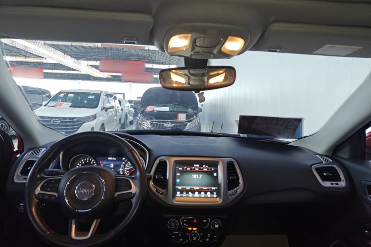 Used Jeep Compass 2017 200T Automatic Family Edition
