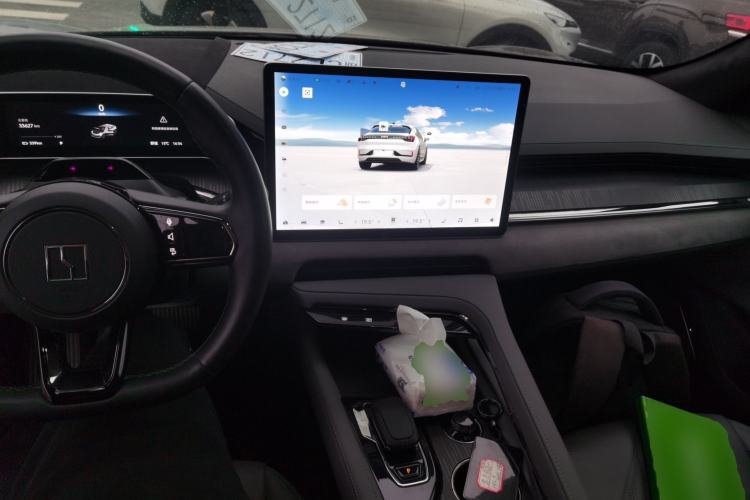 Used Zeekr 001 2023 WE Edition 100 kWh Center Console