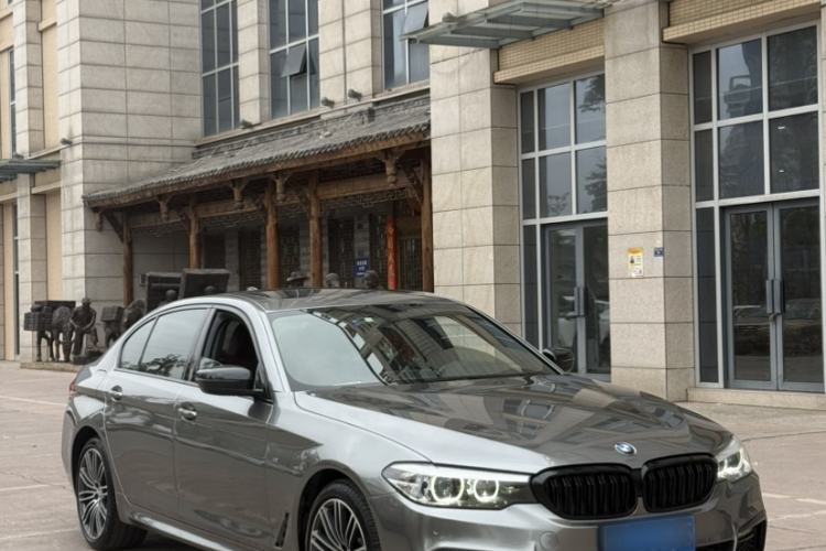 Used BMW 5 Series 2018 Restyled 530Li Leading Edition M Sport Package
