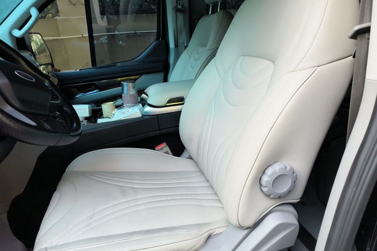 Used Ford Transit 2023 2.0T Diesel Automatic Commercial Van Short Wheelbase Low Roof—7/8/9-Seater