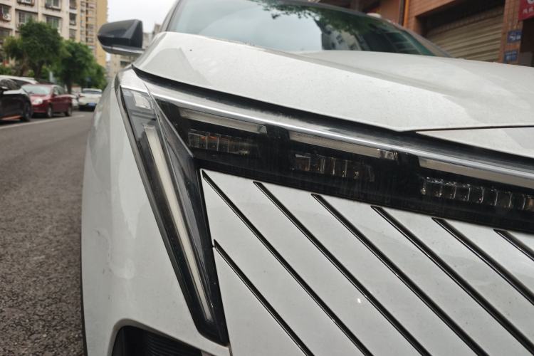 Used GAC Trumpchi EMKOO 2022 1.5T Supernova Pro Edition Right Front Headlight