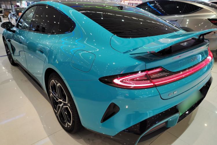 Used Xiaomi Auto SU7 2024 Four-Wheel Drive Ultra-Long Range Advanced Intelligent Driving Max Edition