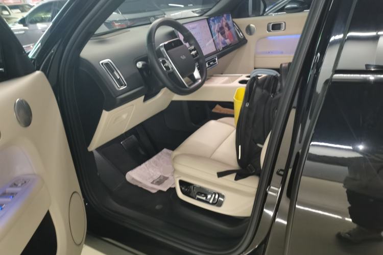 Used Li Auto L8 2025 Pro Smart Refresh Edition