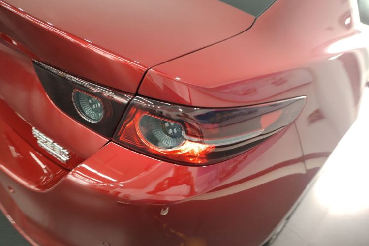 Used Mazda 3 Axela 2021 2.0L Automatic Zhiqing Edition Right Rear Taillight