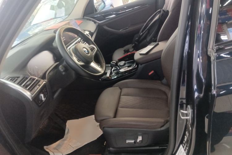 Used BMW X3 2022 xDrive25i M Sport Package Left Front Seat