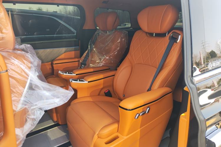 Used Wey Gaoshan 2025 Four-Wheel Drive Alpine 8
