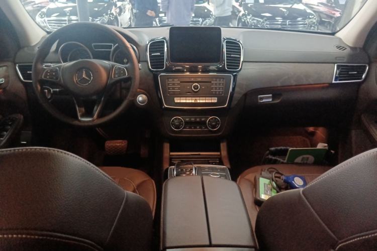 Used Mercedes-Benz GLE 2017 GLE 400 4MATIC Center Console