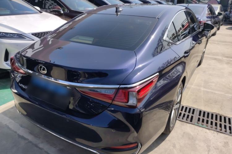 Used Lexus ES 2020 200 Excellence Edition