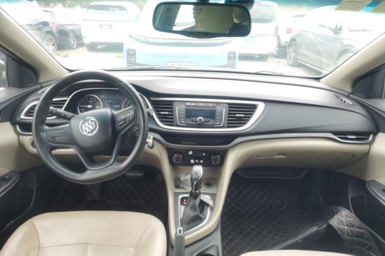 Used Buick GT 2015 15N Automatic Elite Version Center Console