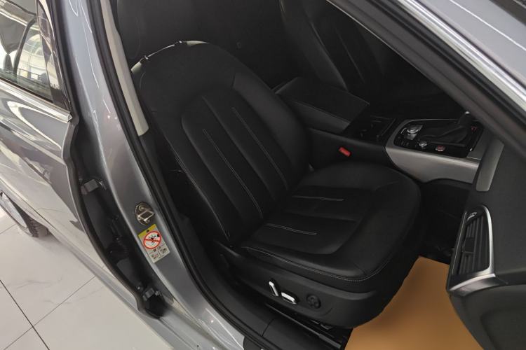 Used Audi A6L 2018 30th Anniversary Edition 35 TFSI Fashion Model
