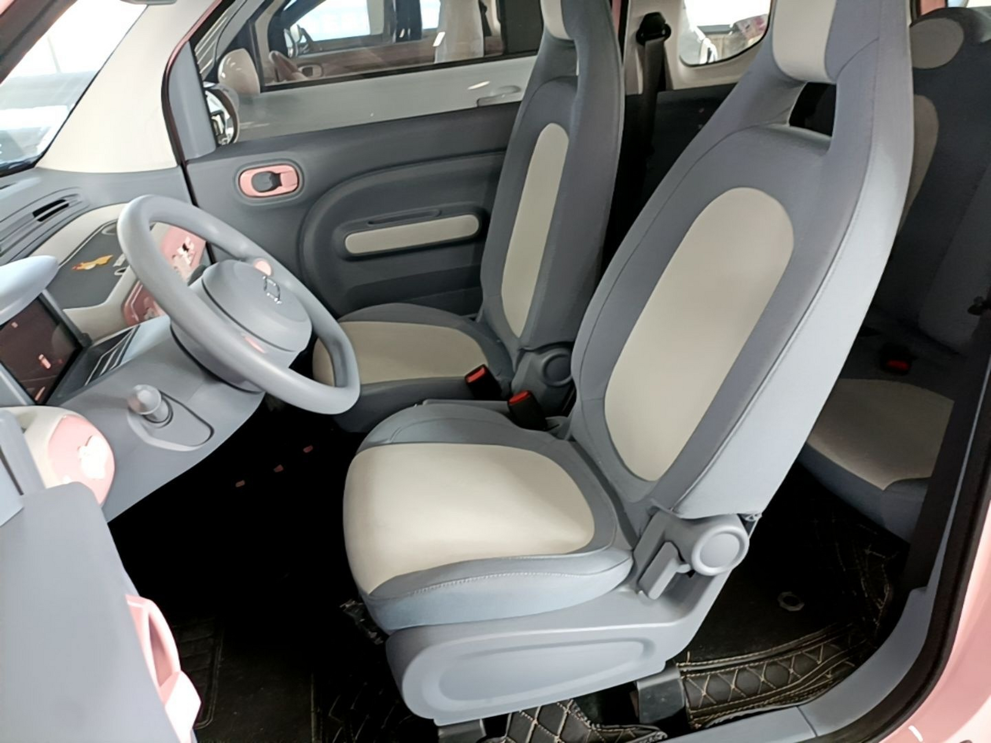 Vepředu
