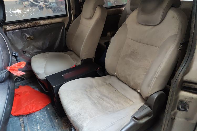 Used Wuling Rongguang V 2018 1.5L Standard Version
