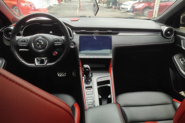 Used MG 6 2020 1.5T Automatic Trophy Luxury Edition Center Console