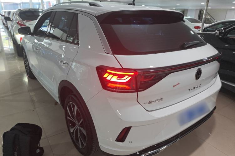 Used Volkswagen T-ROC 2025 Facelifted 300TSI DSG Two-Wheel-Drive Chen Guang Edition
