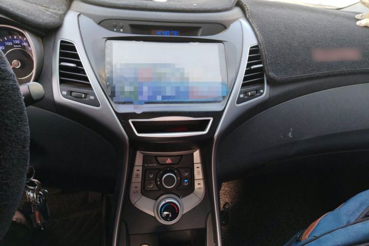 Used Hyundai Elantra (5th Generation / Langdong) 2016 1.6L Automatic Smart Version
