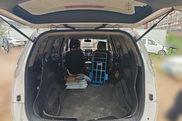 Used Baojun 730 2019 1.5L Manual Fashion Model 7-seater National V