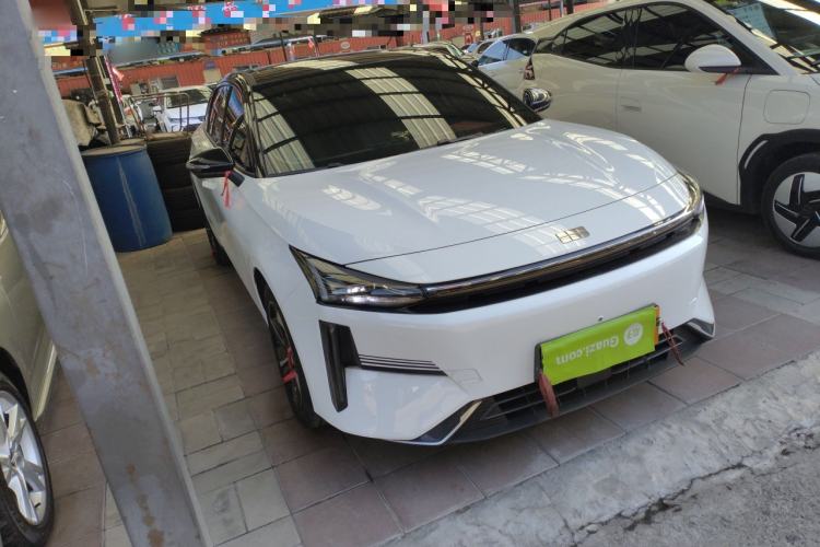 Used Geely Galaxy L6 2024 125km PLUS Dragon Edition
