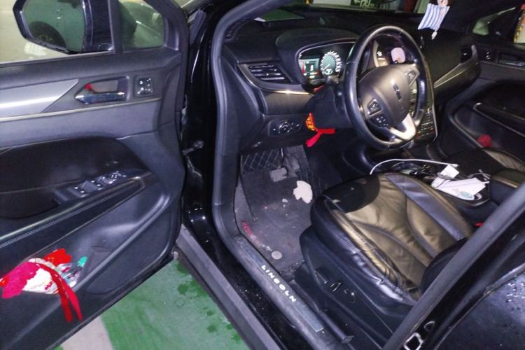 Used Lincoln MKC 2017 2.0T Two-Wheel Drive Deluxe Edition