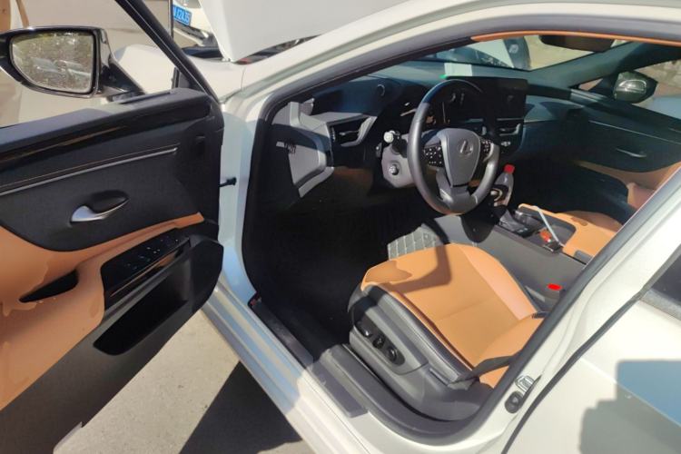 Used Lexus ES 2022 200 Excellence Edition