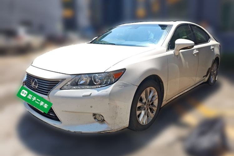 Used Lexus ES 2013 300h Elite Edition