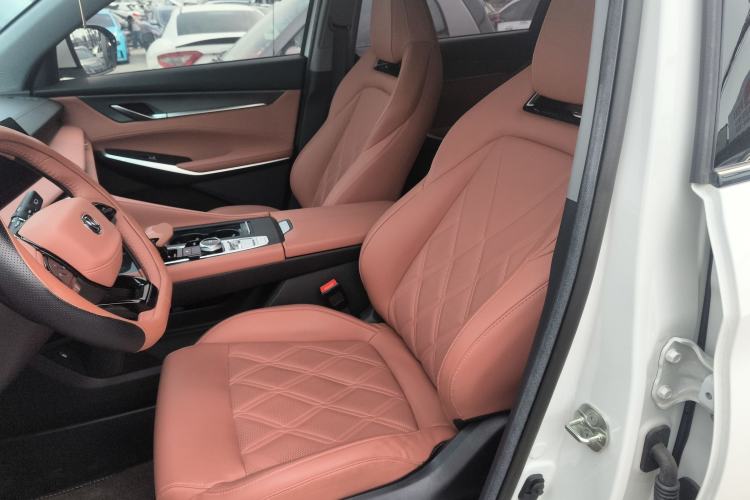 Used CHANGAN CS75 PLUS 2023 3rd Generation 1.5T Automatic Prestige Model
