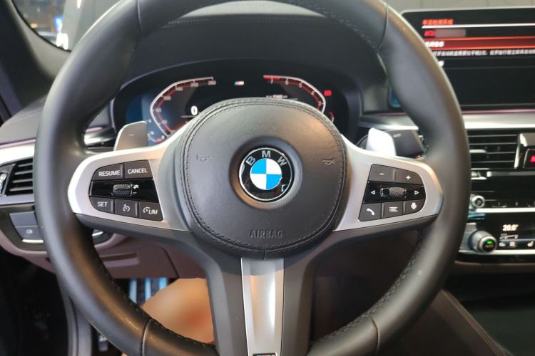 Used BMW 5 Series 2022 Restyled 540i Luxury Edition M Sport Package
