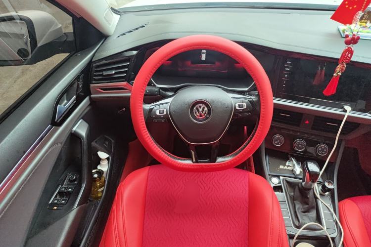 Used Volkswagen Sagitar 2020 280TSI DSG Comfort Version China VI Standard Steering Wheel