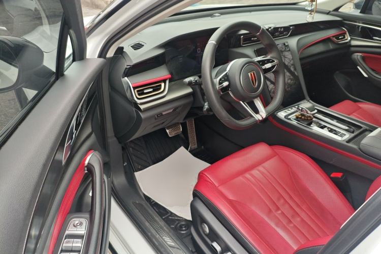 Used Hongqi H6 2023 2.0T Zhiyi Version