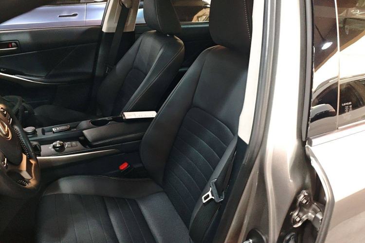 Used Lexus IS 2017 300 Leading Edition
