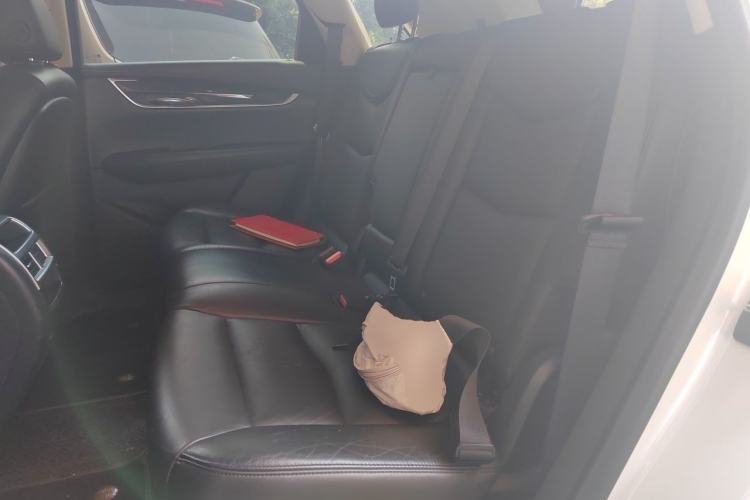 Used Cadillac XT5 2017 Anniversary Edition 25T Luxury Model
