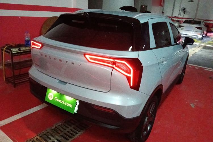 Used Geometry E Firefly 2023 320KM Cute & Handsome Tiger 5 Seats