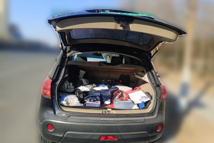 Used Nissan Qashqai 2011 2.0 XV Lea CVT 2WD Trunk