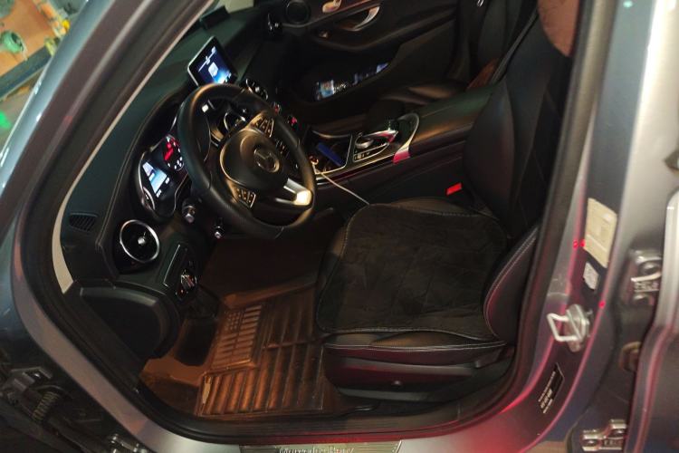 Used Mercedes-Benz C-Class 2015 C 180 L Sport Edition Left Front Seat