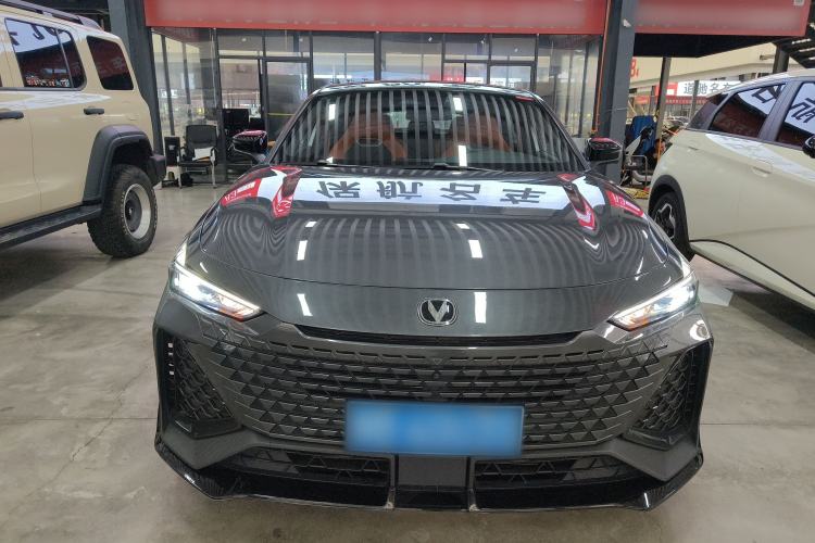 Used CHANGAN UNI-V 2023 2.0T Leading-Speed Edition
