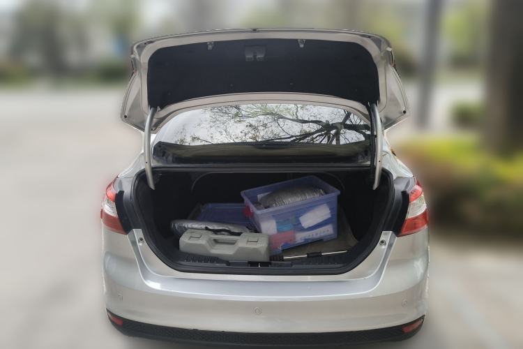 Used Ford Focus 2012 Sedan 1.6L Automatic Prestige Model