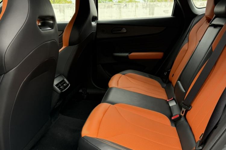 Used CHANGAN UNI-V 2025 Model Third-Generation 2.0T Dynamic Edition Interior 4