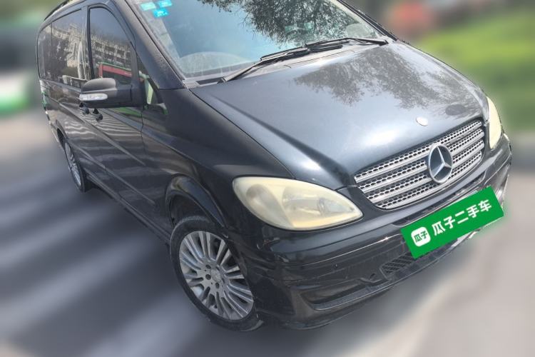 Used Mercedes-Benz Viano 2010 2.5L Prestige Edition Front Right 45 Deg