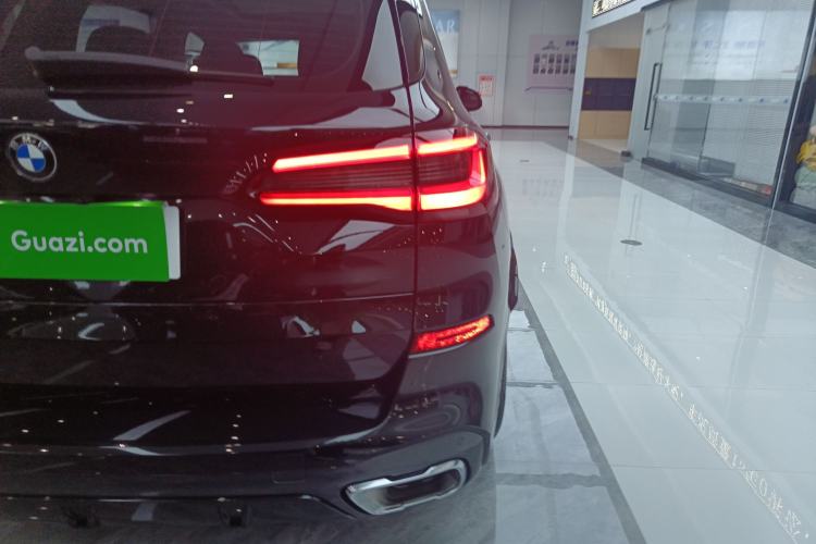 Used BMW X5 2022 Restyled xDrive 30Li Luxury Version M Sport Package