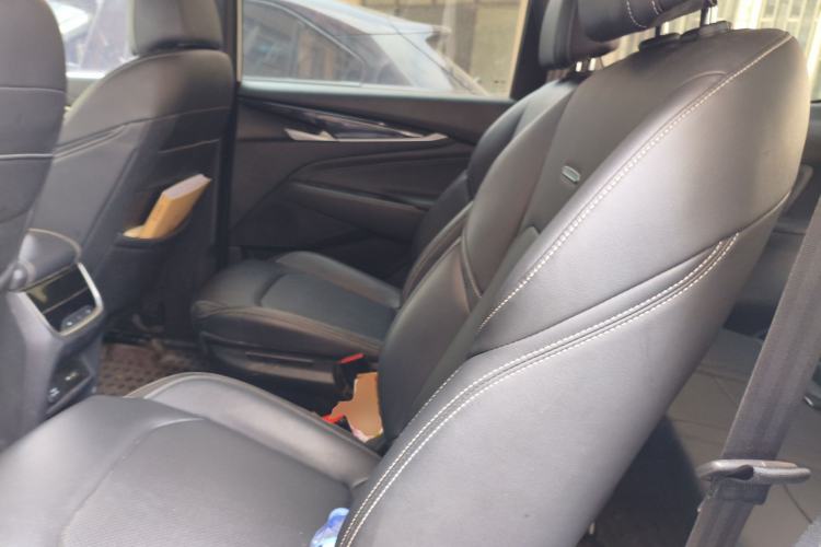 Used SAIC MAXUS G50 2020 1.5T Automatic Luxury Edition Left Rear Seat