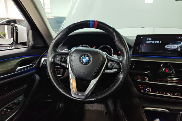 Used BMW 5 Series 2018 530Li xDrive Luxury Package Steering Wheel