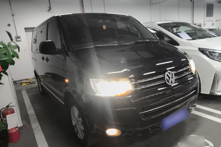 Used Volkswagen Multivan 2012 2.0 TSI Two-Wheel-Drive Luxury Edition