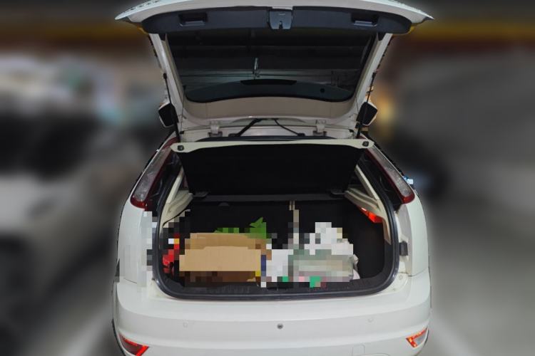 Used Ford Focus 2013 Hatchback Classic 1.8L Automatic Fashion Edition
