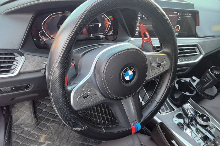 Used BMW X5 2022 xDrive 30Li Luxury M Sport Package