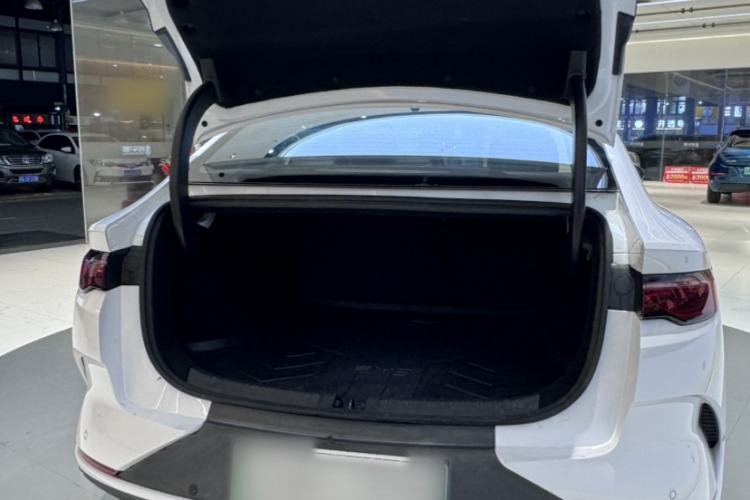 Used BYD Qin L 2025 EV 470KM Leading Edition
