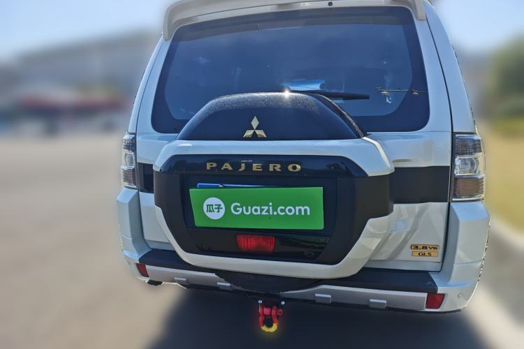 Used Mitsubishi Pajero 2017 V97 3.8L 5-Door GLS Model with Sunroof – Middle East
