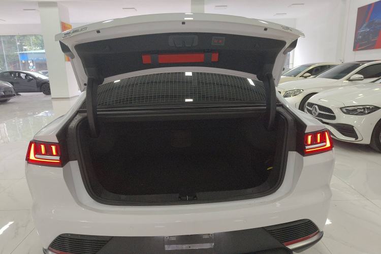 Used BYD Han 2020 EV Long-Range Luxury Model