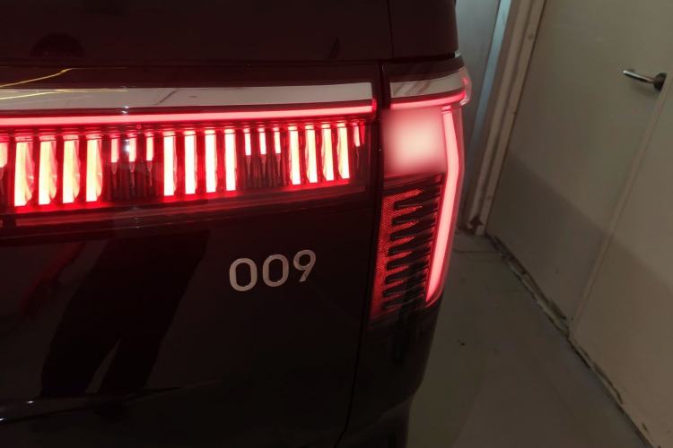 Used Zeekr 009 2022 Revised WE Version