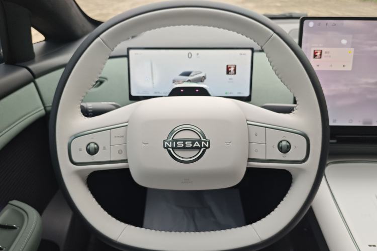 Used Nissan N7 2025 625 Max Steering Wheel